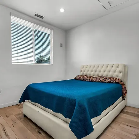 One-Bedroom Loft Retreat With Modern Kitchen & Central Ac In The Heart Of Hollywood Los Angeles Exterior photo
