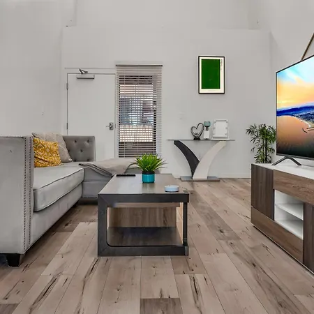 One-Bedroom Loft Retreat With Modern Kitchen & Central Ac In The Heart Of Hollywood Los Angeles Exterior photo